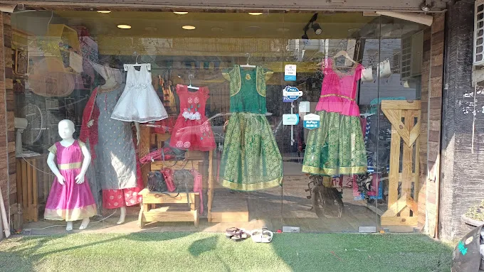 Kavi's Boutique
